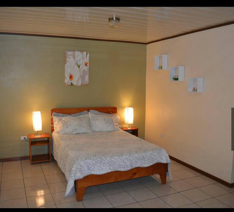 Hotel Amjeco San Isidro De El General Esterno foto