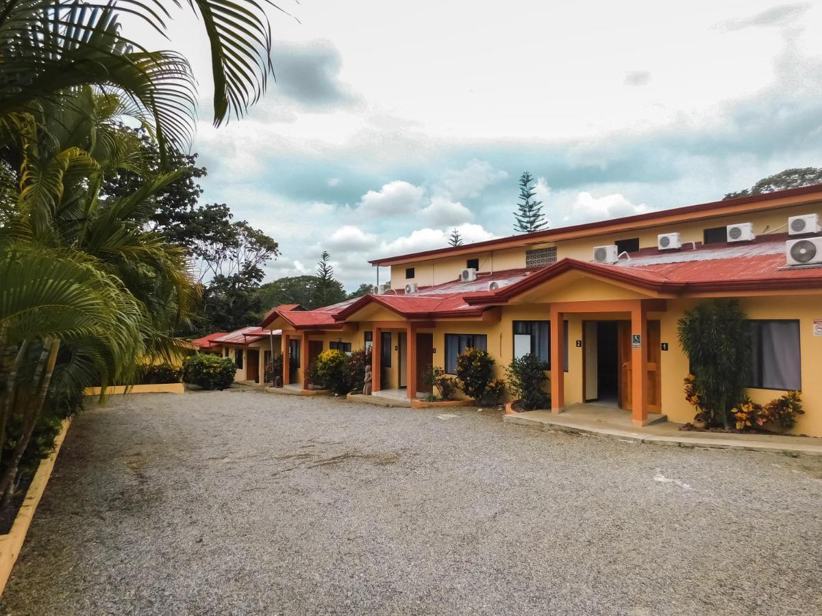 Hotel Amjeco San Isidro De El General Esterno foto