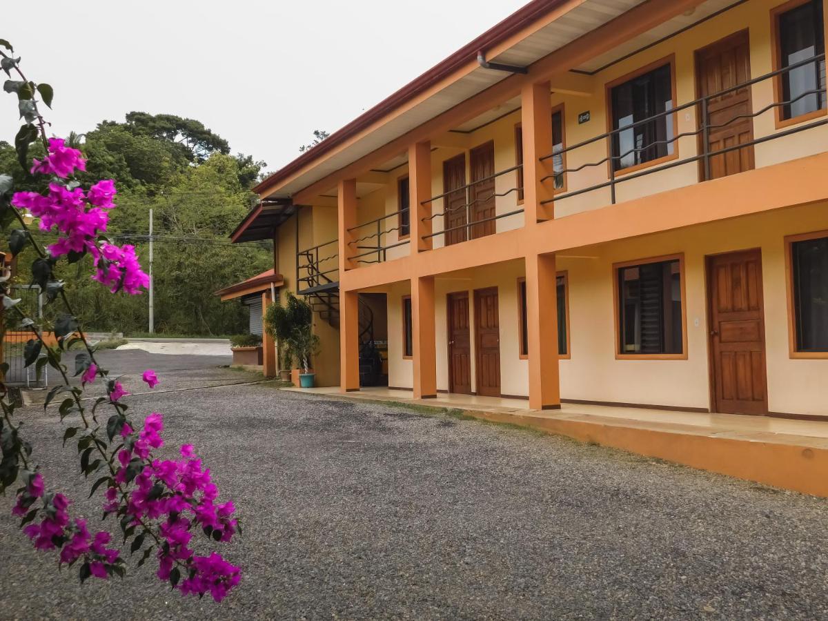 Hotel Amjeco San Isidro De El General Esterno foto